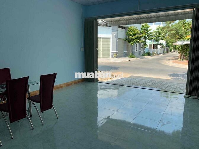 Cho thuê nhà gần chợ, đường thông thoáng
