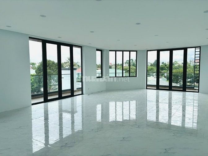 Cho thuê TÒA NHÀ GÓC 2 MẶT TIỀN - Dự án BOSSCO Lý Nam Đế - Pleiku GL