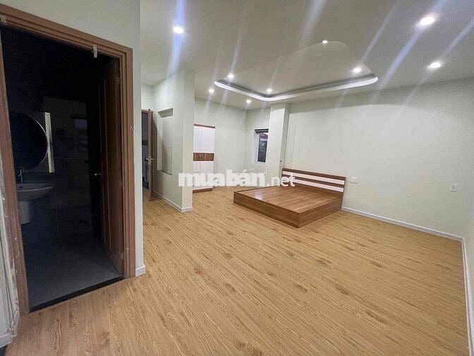 Cho Thuê Biệt Thự Vườn 550m2 - P.Long Bình Tân - Giá: 15tr