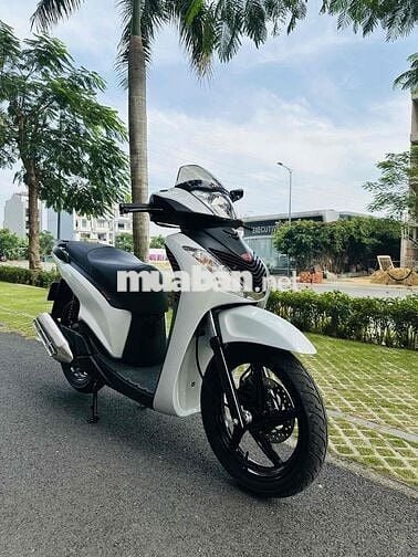 Honda SH150i Trắng