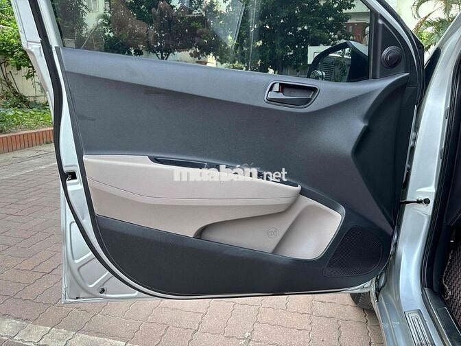 Hyundai i10 2021 số sàn