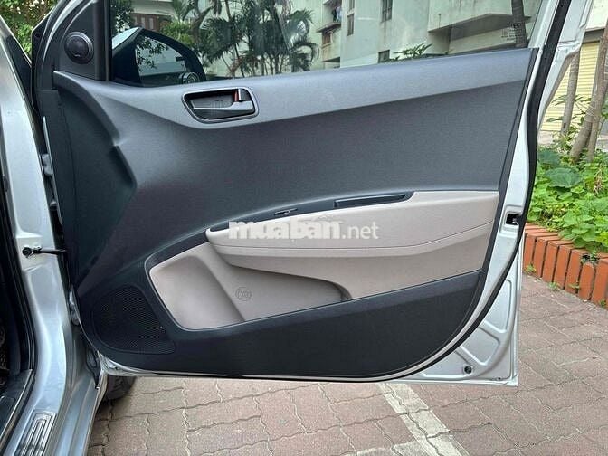 Hyundai i10 2021 số sàn