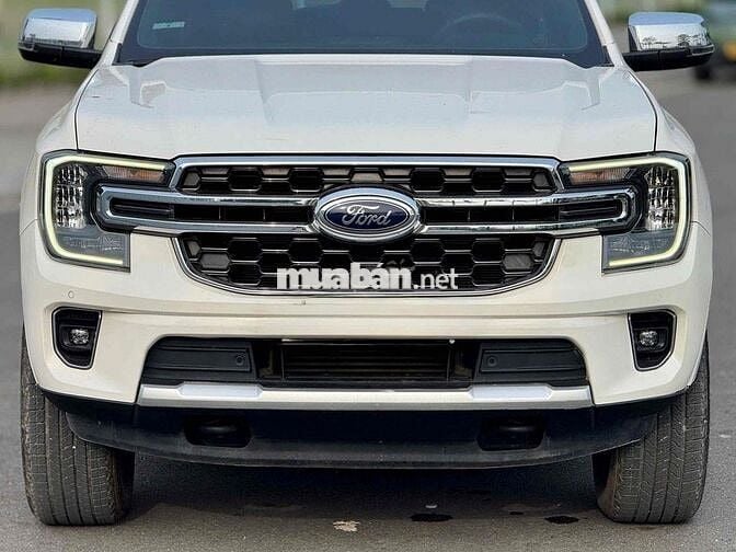 Ford Everest Titanium 1 cầu 2022 Trắng 4.9 vạn mil