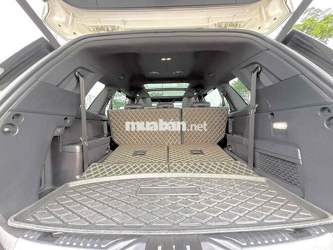 Ford Everest Titanium 1 cầu 2022 Trắng 4.9 vạn mil
