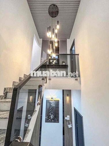 NHÀ 2 LẦU MỚI MẶT TIỀN ĐƯỜNG NGUYỄN ĐỆ, NINH KIỀU GIÁ 8 tỷ 600 triệu