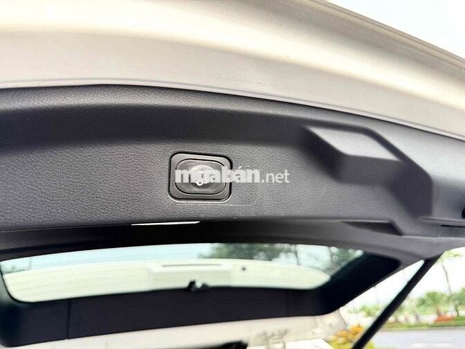 Ford Everest Titanium 1 cầu 2022 Trắng 4.9 vạn mil