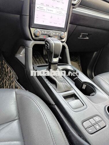 Ford Everest Titanium 1 cầu 2022 Trắng 4.9 vạn mil