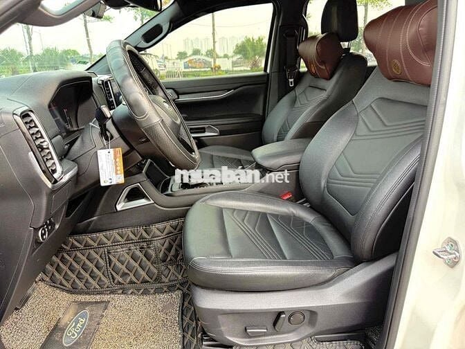 Ford Everest Titanium 1 cầu 2022 Trắng 4.9 vạn mil