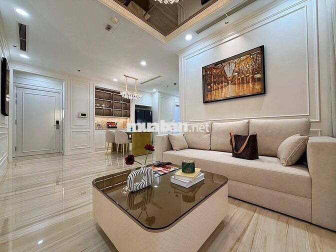 Bán gấp căn 2PN 10 tỷ, 82m2, toà Landmark, Có sổ tại Vinhomes Central