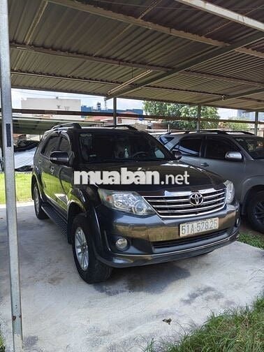 Toyota Fortuner 2012 Xám 7 chỗ Dầu