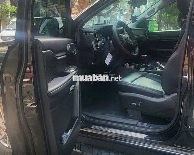 Chính chủ bán Ford Ranger XLS 2024 11.500 km Đen