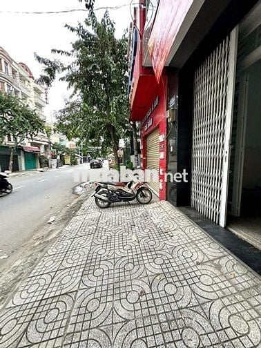 MẶT BẰNG ĐƯỜNG LỚN TRƯỚC CHỢ NGÃ 4 GA