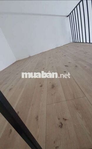 1 phòng trống vào đầu tháng 7.