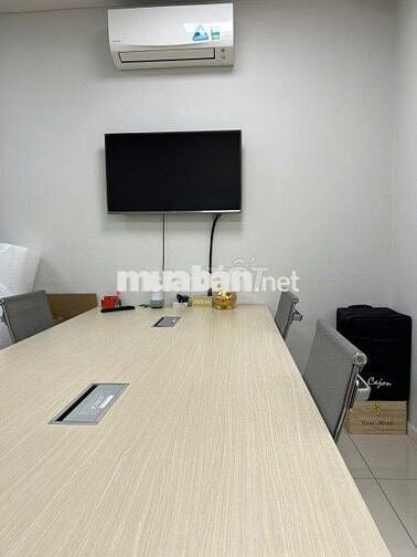 Cho thuê văn phòng đầy đủ nội thất, bao điện nước, trọn gói