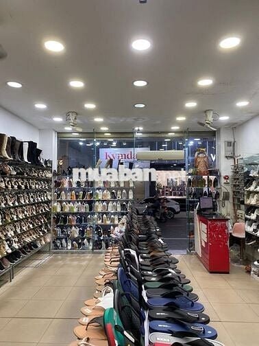 Cho thuê nhà nguyên căn tại số 24 Hùng Vương, Tp Huế.