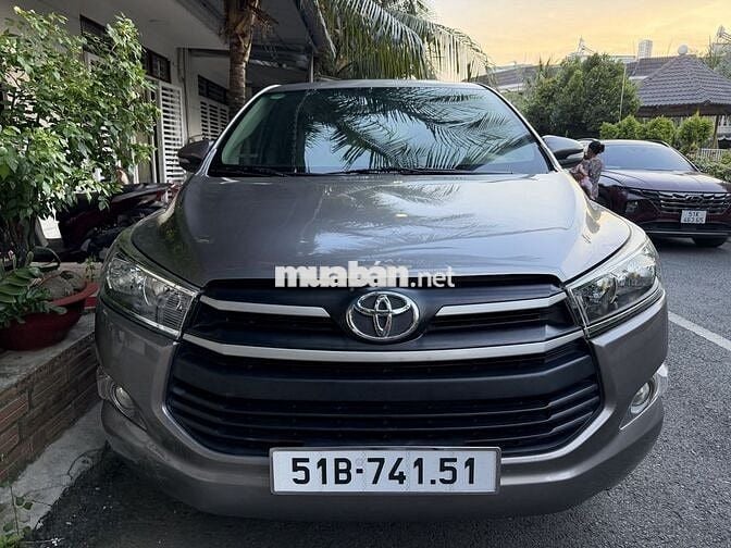 Toyota Innova 2016 Tự động Xám