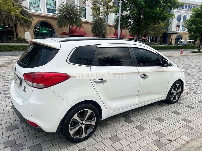 Kia Rondo 2016 Tự động Dầu 89000 km Trắng