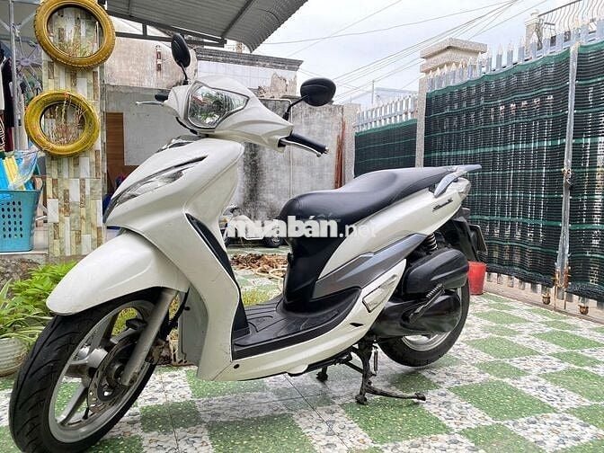 SYM Shark Trắng Xe tay ga