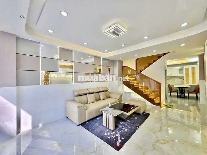 nhà mặt tiền đường hẻm 3 tỷ 900 triệu