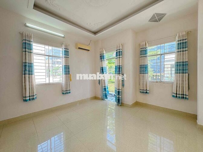 CHO THUÊ NHÀ NGUYÊN CĂN MẶT TIỀN HẺM 1545 LÊ VĂN LƯƠNG NHÀ BÈ