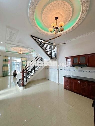 CHO THUÊ NHÀ NGUYÊN CĂN MẶT TIỀN HẺM 1545 LÊ VĂN LƯƠNG NHÀ BÈ
