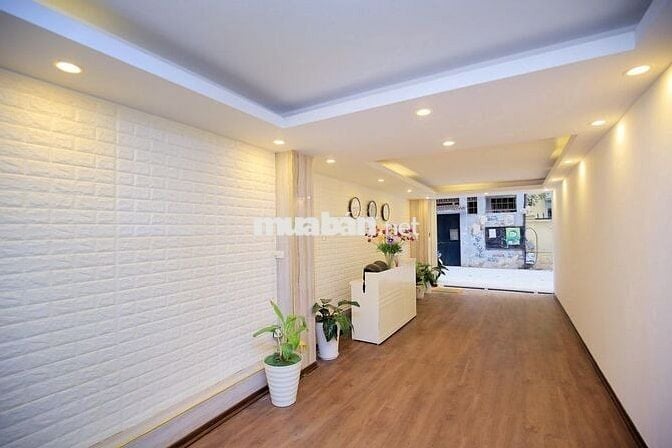 Toà nhà căn hộ phố Liễu Giai, Linh Lang cho thuê căn hộ gần Lotte.