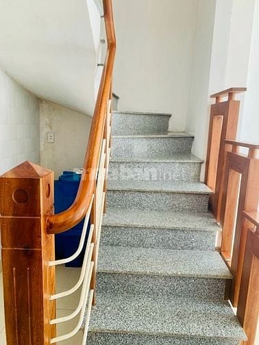 🏢 CHO THUÊ NHÀ 4 TẦNG MẶT TIỀN NGÔ QUYỀN – GẦN CẢNG TIÊN SA, SƠN TRÀ
