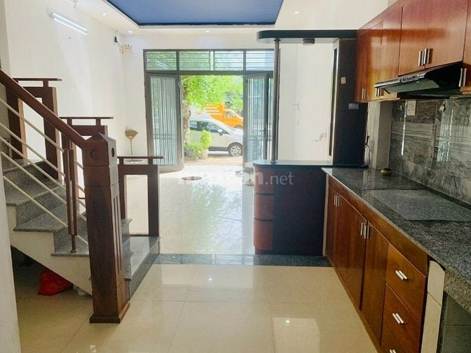 🏢 CHO THUÊ NHÀ 4 TẦNG MẶT TIỀN NGÔ QUYỀN – GẦN CẢNG TIÊN SA, SƠN TRÀ