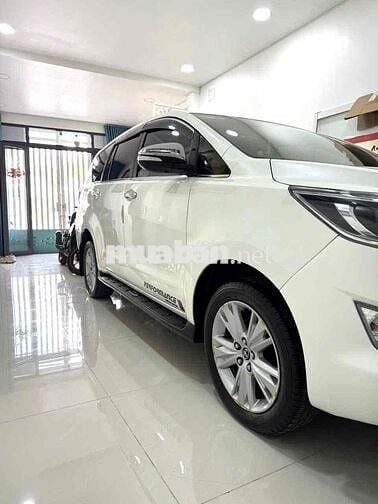 Toyota Innova bản V đặc biệt gầm cao dàn lạnh tốt