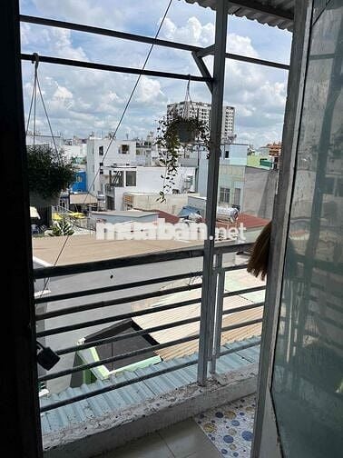 phòng trọ quận 6 ban công cửa sổ 23m2 2tr5