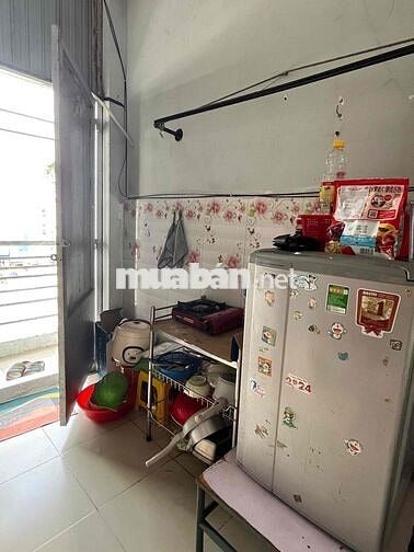 phòng trọ quận 6 ban công cửa sổ 23m2 2tr5