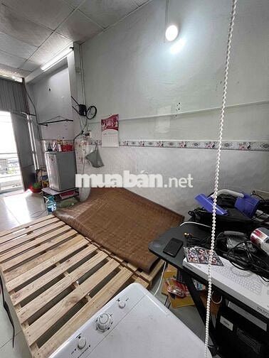 phòng trọ quận 6 ban công cửa sổ 23m2 2tr5