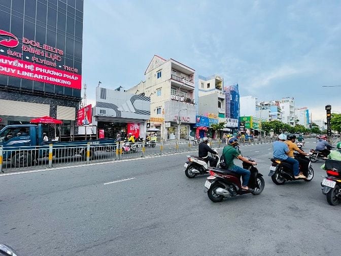 Ngang 8.6m mặt tiền Luỹ Bán Bích 170m2 giá tốt, Xây Hầm 8 Tầng 