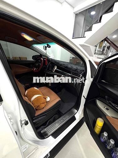 Toyota Innova bản V đặc biệt gầm cao dàn lạnh tốt
