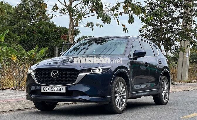 Mazda CX5 Premium Exclusive 2.0 AT 2024 Xanh đen