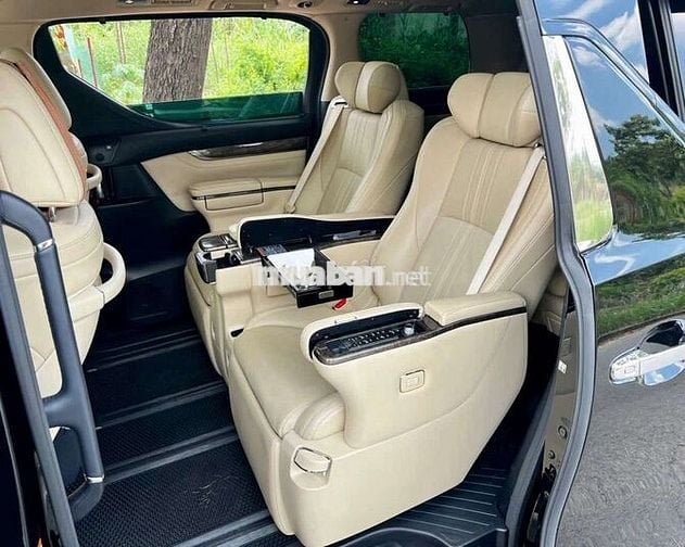 Toyota Alphard V6 2023 Đen 7 chỗ 72.000 km