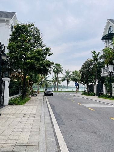 Bán nhanh. Giá 24 tỷ căn Biệt thự San Hô ngay Hồ Ngọc trai 24,5ha