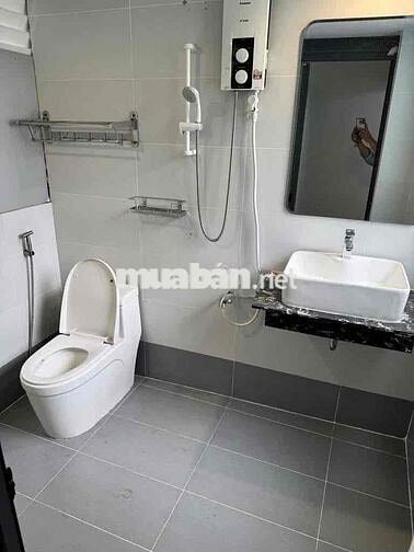 Cho Thuê Nhà Mặt Tiền Tuệ Tĩnh,  Phường 12, Quận 11 Giá: 18 triệu 4m x