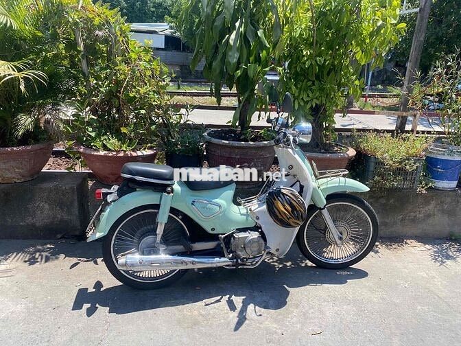 Honda Super Cub 50 Xanh ngọc