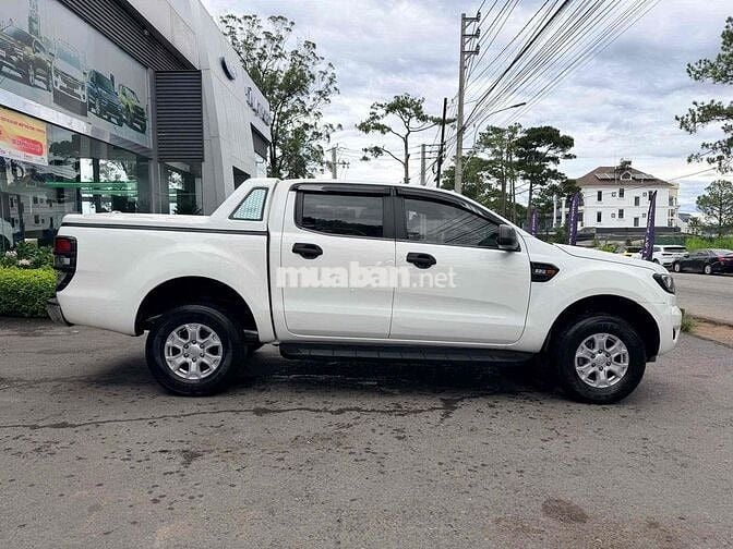 Ford Ranger XLS 4x2 AT 2019 Trắng