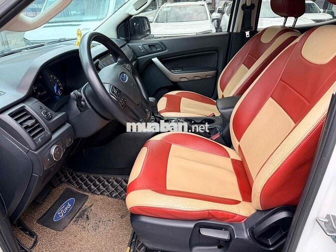 Ford Ranger XLS 4x2 AT 2019 Trắng