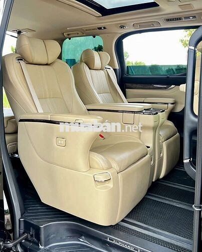 Toyota Alphard V6 2023 Đen 7 chỗ 72.000 km