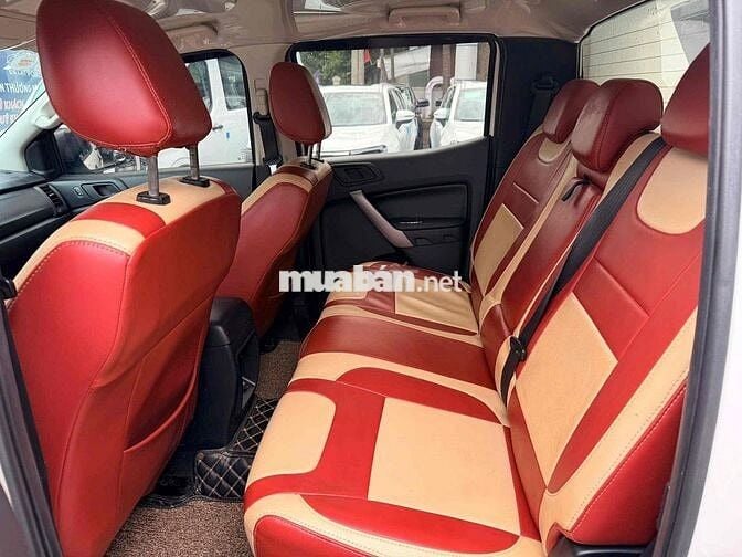 Ford Ranger XLS 4x2 AT 2019 Trắng