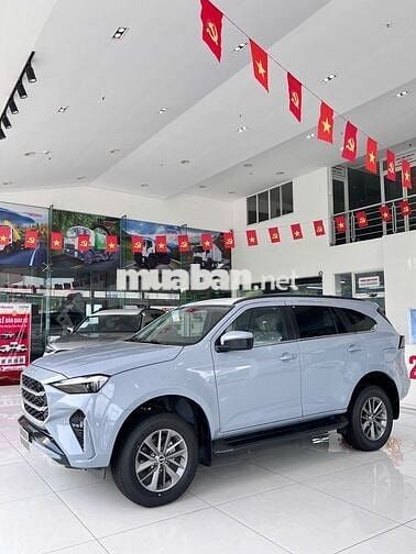 Isuzu MU-X  7 chỗ / 2025 / Màu xám