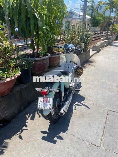 Honda Super Cub 50 Xanh ngọc