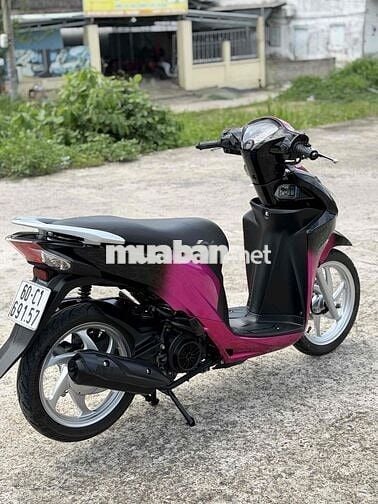 Honda Vision Hồng đen