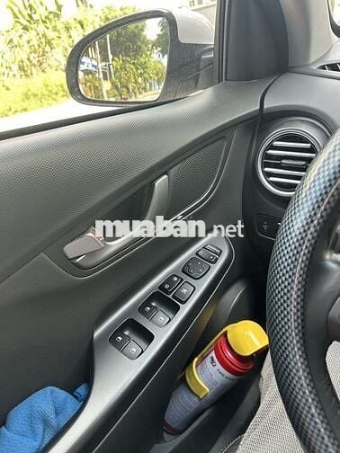 Hyundai Kona Đặc biệt 2.0 AT 2019 Trắng 29.000 km