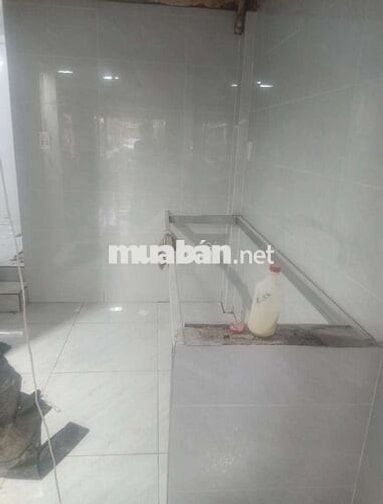 Nhà cho T Căn Hộ CC. Tầng Trệt... Nhà vừa đầu tư Hoàn thiện mới 100%.