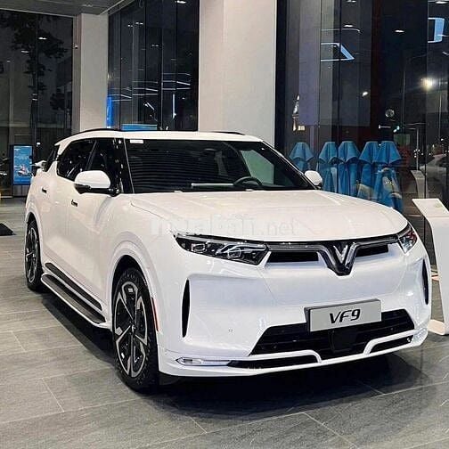 VF9 Plus 2025 Trắng SK 2025 giá thương lượng