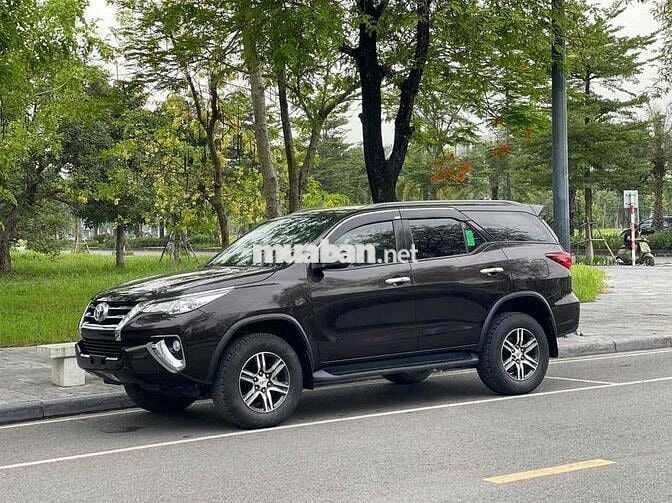 Toyota Fortuner 2018 Dầu Số tự động 5 vạn km Nâu